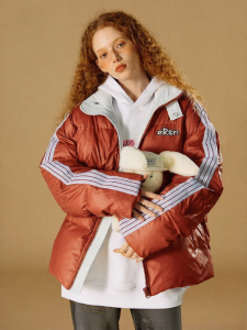 Warm Retro Short Mens Down Jacket 90% White Duck Down
