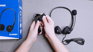 Laptop Headset with Mic Noise Cancellation USB/3.5mm Wired Headphone with Control Lightweight for PC Office Call Center