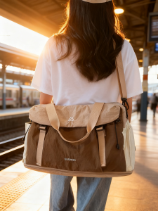 Lightweight Large-Capacity High-Beauty Wet-and-Dry Separate Travel Bag