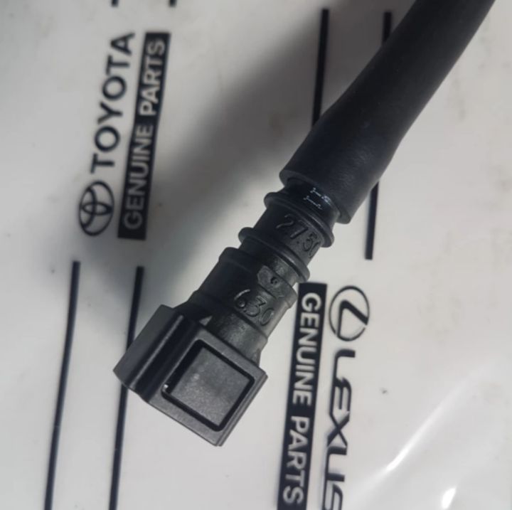 Selang%20Bensin%20Selang%20Bahan%20Bakar%20Toyota%20Vios%20Yaris%20Sienta%20Innova%20Hilux%20-%20Image%204