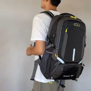 Techdoo Tas Ransel Pria 60 Liter Waterproof Backpack Outdoor Pria Tas Travelling Hiking Tas Carrier Camping Pria TR118