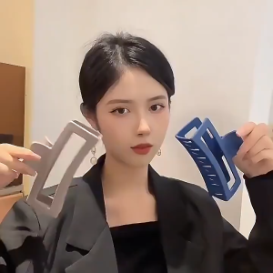 Jedai Rambut Salon Model Kotak Bolong / Jedai Doff Persegi Panjang Jepitan Korea Original
