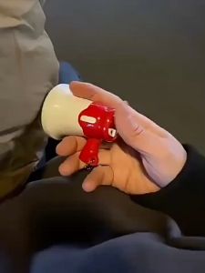 SKISOPGO มินิโทรโข่ง บันทึกเสียง อัดเสียงตามที่เราพูดได้ มีเพลง พวงกุญแจลำโพง ลำโพงกลางแจ้ง