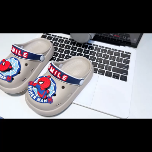 Future Seeds New Clogs - Children's Sports and Leisure Sandals W/Jibbitz size 20-35