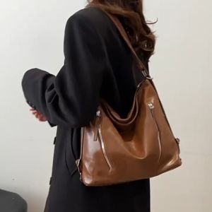 1812 ( READY STOCK ) PU SLING BAG EU FASHION HOUSE