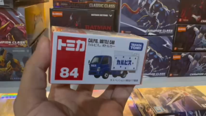 Mô Hình Xe Tải Chở Hàng Tomica No.84 Calpis Bottle Car - Bản Hộp Giấy Chính Hãng