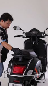 VESPA l REAR PROTECTION l กันล้มหลัง สีโครเมียม รุ่น GTS/GTV 2014 - 2023