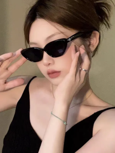 Fashionable Butterfly Cat Eye Sunglasses UV Protection Korean Style Small Frame Classic Sporty Versatile for All Face Shapes