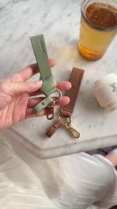 Keyring พวงกุญแจสายหนังวัวแท้ (ไม่รวมกระเป๋า)