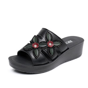 New 2025 Soft Leather Mom Slippers Anti-Slip Thick Heel Mid-Aged Women Summer Sandals Slip-On Plant Floral Elegant Casual Shoes