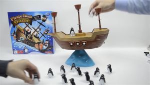 Penguin Balance Game Boat Pirates Kapal Bajak Laut Board Games Edukasi Berhitung Edukatif YG-17 SNI