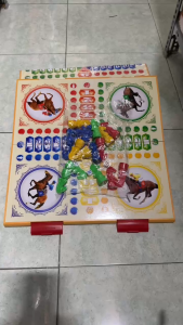 Bộ Cờ Đua Cá Ngựa Hộp Nhựa Cứng Loại Lớn
