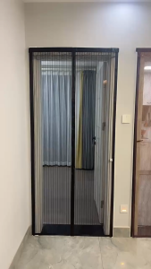 ม่านแม่เหล็กกันยุง ม่านกันยุงประตู ไฟเบอร์กลาส 100X210 ซม. แถบแม่เหล็ก 16 คู่ ตีนตุ๊กแกติดรอบแน่นมาก