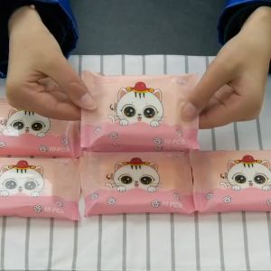 Cuttie Cat Wet Tissue 10 Pcs Baby wipes/ Food / Travel /Unflavored