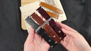 Cowhide Breathable Watchbands 20mm 22mm Oil Wax Leather Vintage Wrist Strap For Samsung Galaxy Watch 46mm Quick Release Belt