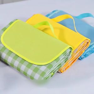 Tikar Piknik Waterproof Portable: Pilihan Terbaik untuk Aktivitas Outdoor