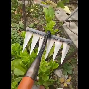 คราด คราดหญ้า คราดเหล็ก 7ฟัน กำจัดวัชพืช คราดถอนวัชพืช วัสดุเหล็กกล้าคาร์บอนสูงขอบคมเก็บ อุปกรณ์ทำสวน กำจัดวัชพืช