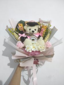 Buket Coklat Wisuda Besar Bisa Custom Nama | Buket Boneka | Buket Wisuda | Buket Bunga Artificial