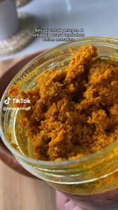 Garam Kunyit Moh (Temerloh) "Tumeric Salt"