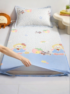 HEYUE | Cute Cartoon Design Student Dorm Mattress Cover