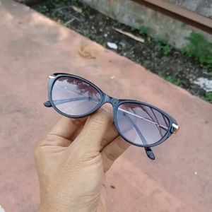 Kacamata Baca Wanita Cat Eye Full Rim Lensa Gradien Hitam Plus Optik +1.00 s/d +3.00