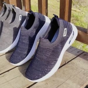 Shoes for Women: Light Weight High Quality Rubber Shoes Ladies Fashion Comfortable Slip On Shoes Sneakers