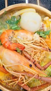 Mì cay Sasin vị soyum (Combo 10 gói mì soyum + 10 gói xốt ớt độ) BSET0113