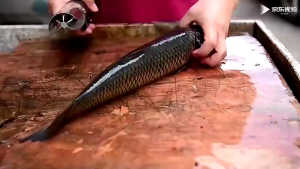 Portable electric fish scale cleaner cordless fish scale remover seafood fish scale peeling tool waterproof fish scale remover