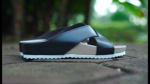 Sandal Puyuh Wanita Model Ban Dua Silang Kekinian JESSICA by: Christian Bale