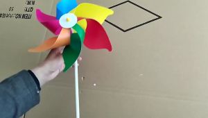 กังหันลมขนาดใหญ่21/30/40ซม.กังหันลมพลาสติก PVC หกสีสำหรับกิจกรรมวันหยุดตกแต่งสวนกังหันลมของเล่น DIY กังหันลมหมุนสี กังหันลมหมุน กังหันลมใหญ่ กังหันลมตกแต่ง กังหันลมตกแต่งสวน - Lazada