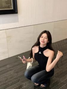 Áo Ba Lỗ Hở Vai Cổ Cao Cạp Cao Thiết Kế Gợi Cảm Cho Nữ Mùa Hè Ngắn Ôm Vừa Vặn Phong Cách Ngọt Ngào