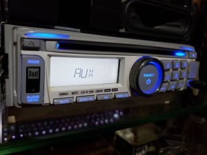 Đầu 1 din ngành hàng hải • Khung chống gỉ • AUX/ RADIO/MP3/WMA/USB/OUT RCA/OUT SUB/IN RCA • Đầu giành cho các loại xe