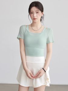 Breathable Slim Fit Feminine Lightweight Top for Yoga & Pilates
