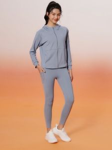 WiZi Jaket Olahraga Wanita Longgar Jaket Oversize Yoga Jaket Airy Jaket Anti UV UPF50+ (MT03)