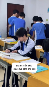 Sách - Chuyện Của Con Trai À: Tự Bảo Vệ bản Thân Mình Là Quan Trọng Nhất