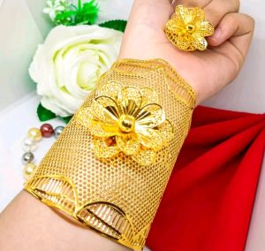 GELANG KENDARI FREE CINCIN TERBARU PERHIASAN DUBAI