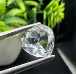 5.2mm5.5 mm 7.8mm1pc Egg Gemstone White Topaz Clear Color White Topaz Egg Shape 100% Natural Gem Heart