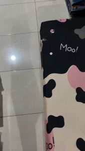 SPREI MOTIF KARAKTER COW FUNNY TERLARIS BERKWALITAS NYAMAN SET SARUNG BANTAL SARUNG GULUNG