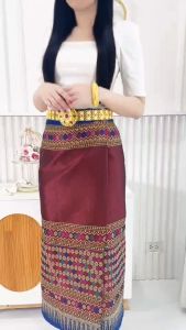 Lynnara ผ้าถุงป้ายทอลาย ผ้าถุงไม่อัดกาว ผ้าถุงแบบป้ายติดตะขอ ผ้าซิ่นลาว