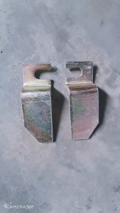 - Cặp pad cong / pas cong thép mạ dùng cho thùng xe tải. dày 8ly ngang 60