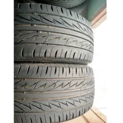 ban mobil copotan merk bridgestone ukuran 215/45 ring 17 second tubles