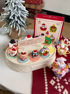 บล็อกคริสต์มาส ไข่ธรรมะ ความแปลกใหม่ เล่น บล็อกคริสต์มาส บ้าน Gingerbread คน ถุงเท้า ความรู้สึก บรรยากาศ ซานตาคลอส กวาง ต้นคริสต์มาส ตกแต่งคริสมาสต์ ของขวัญจิ๊กซอล ของขวัญสำหรับคู่รัก เด็กนักเรียน แบบ