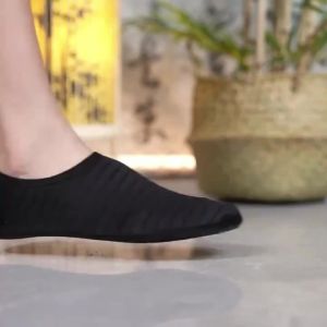 1 Đôi Giày Đi Biển Chống Trơn Trượt Nhanh Khô Bằng Nylon Cho Nam Và Nữ