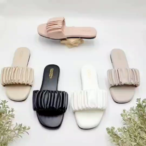 รองเท้าแตะแบบสวม หนังย่นจับจีบ (41-44) (แนะนำเพิ่ม 1 ไซส์) รุ่น FM3200