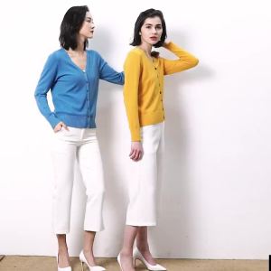 ali22 Áo Khoác Nữ Mới Mùa Xuân Dài Tay V Áo Cardigan Dệt Kim Cổ Áo Len Tôn Dáng Phong Cách Hàn Quốc Mỏng Màu Trơn Mẫu Ngắn Cho Nữ