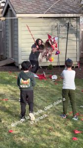Pinata đập kẹo Pony Quà tặng sinh nhật cực vui dành cho bé - MBBDECOR