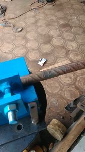 Alat Penekuk Besi Beton Ukuran 22 mm UIR