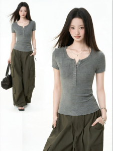 iiiamx | Halter Shoulder Slim Fit T-Shirt