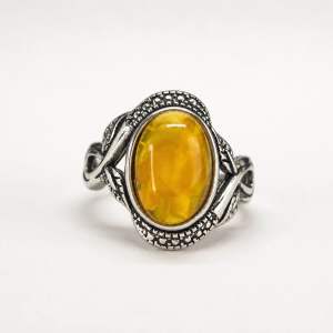 NATURAL AMBER RINGS AND CHARMS