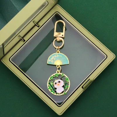 Fashionable Couple Keychain Set with Trendy Gift Box Creative Metal Panda Pendant Unisex Friendship Jewelry Accessory